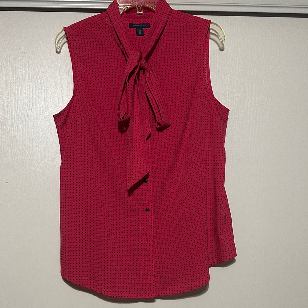 Tommy Hilfiger Sleeveless Pink Blouse with Tie